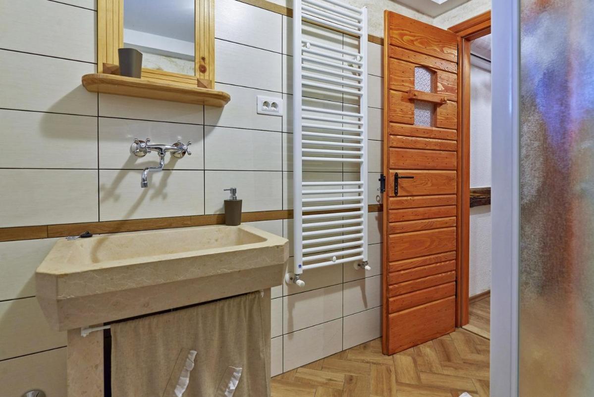 Villa Stara Hiza In Sveti Petar U Sumi Esterno foto